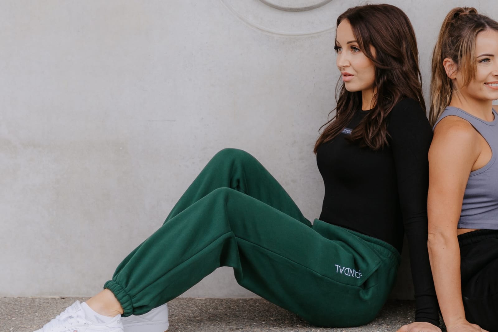 Green tracksuit online pants