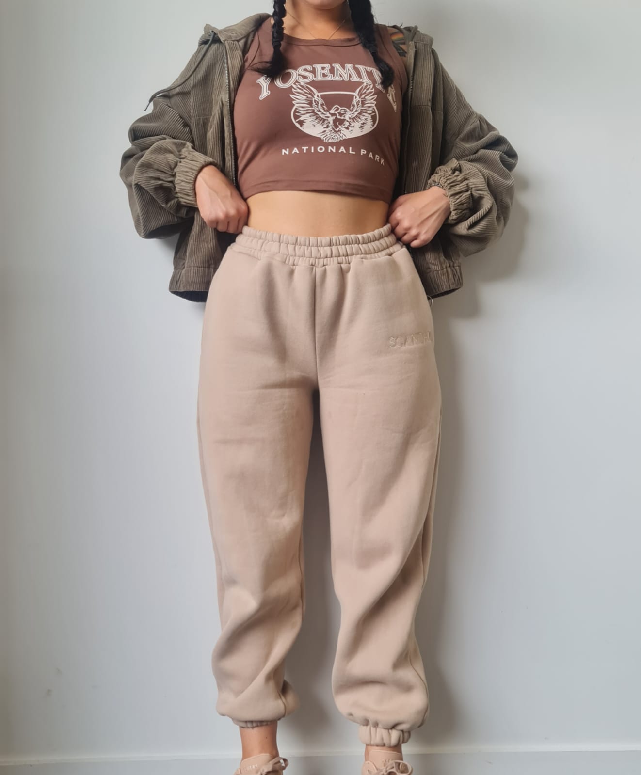 Beige tracksuit online pants